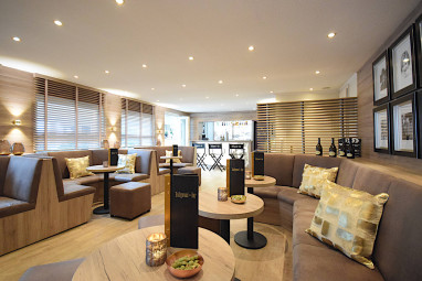 Hotel Strandgrün Golf- & Spa Resort: Bar/Salon