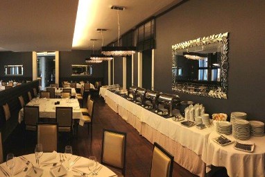 Palace Hotel Monte Real: レストラン