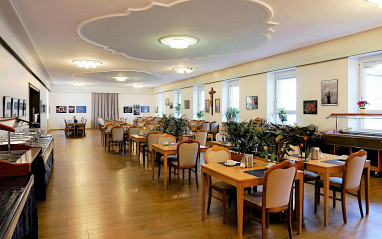 Kloster Maria Hilf: Restauracja