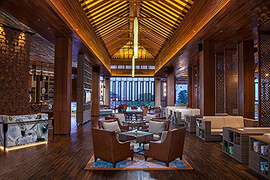 Mövenpick Resort & Spa Jimbaran Bali: Bar/salotto