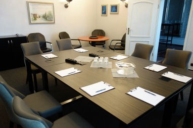 Höll am Main: Toplantı Odası