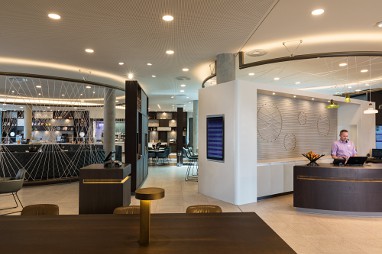 Hyatt Place Frankfurt Airport: Hol recepcyjny