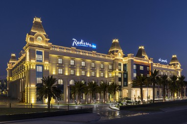 Radisson Blu Hotel Ajman: 外観
