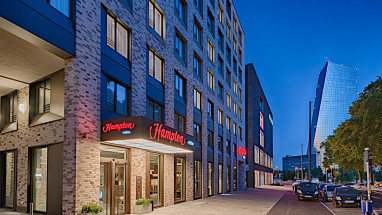 Hampton by Hilton Frankfurt City Centre East: Vista esterna