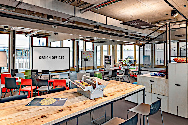 Design Offices Köln Mediapark: конференц-зал