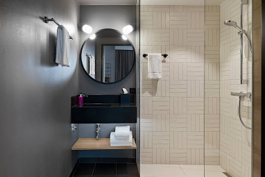 Moxy Hotel Cologne Bonn Airport: Quarto