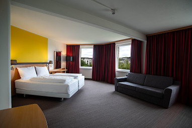 SleepBeeOne Airporthotel: Quarto